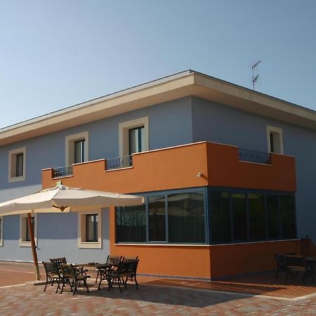 Motel - Hotel Nautico Pozzallo Eksteriør bilde