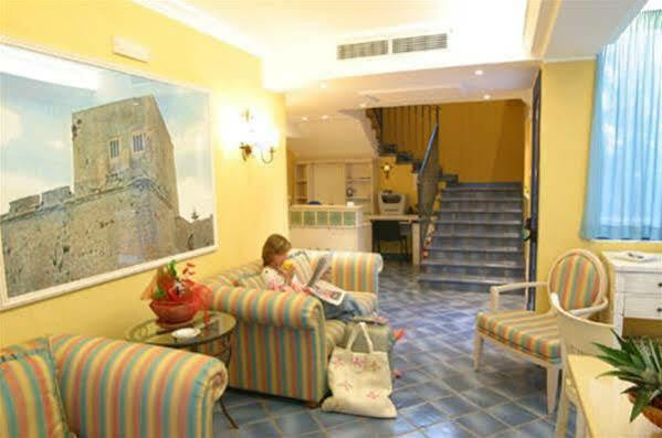 Motel - Hotel Nautico Pozzallo Eksteriør bilde